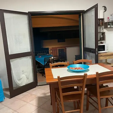 Siisa La Muddizza A 500 Mt Dal Mare Сasa de vacaciones *